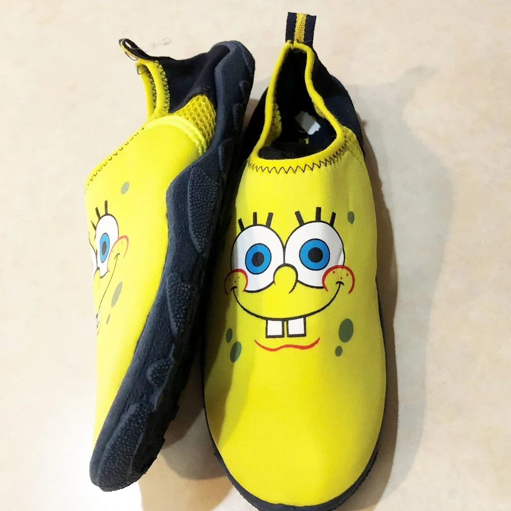 ACI Intl Spongebob boys/girls size 4/5 water shoes